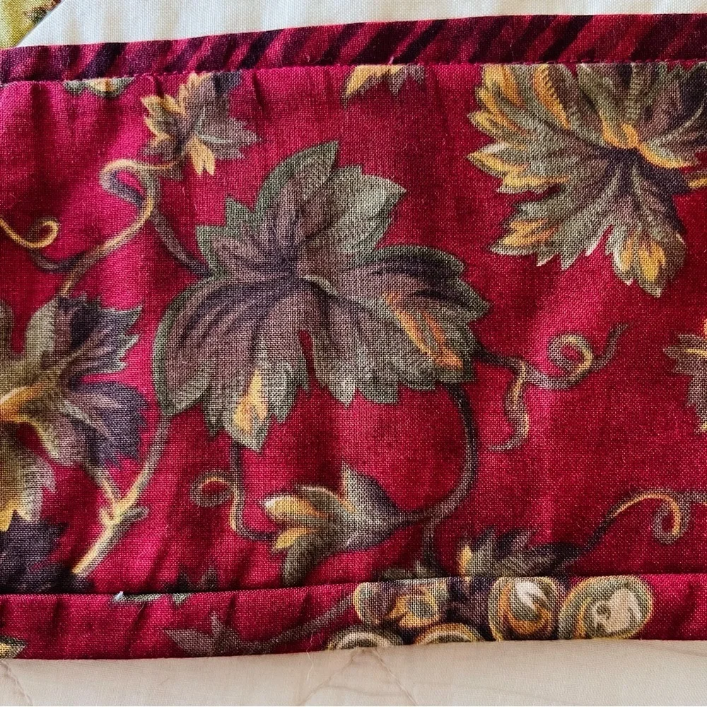 Handmade Patchwork Quilt with Appliqué 44”x44” Wall Hanging or Table Topper